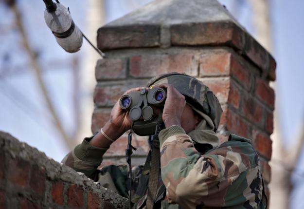В Кашмире боевики захватили правительственное здание