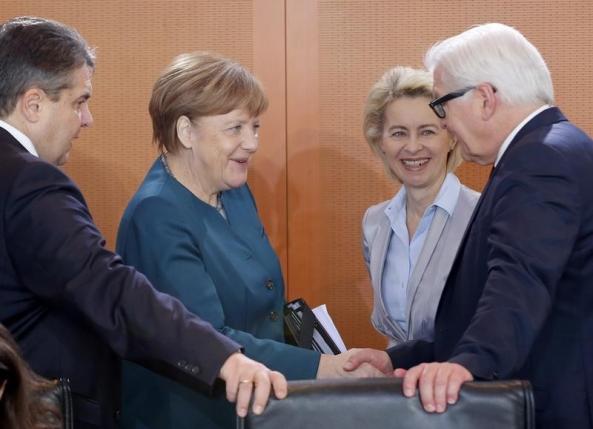 Germany's Economy Minister Gabriel, Chancellor Merkel, Defence Minister von der Leyen and Foreign Minister Steinmeier attend the cabinet meeting at the Chancellery in Berlin
