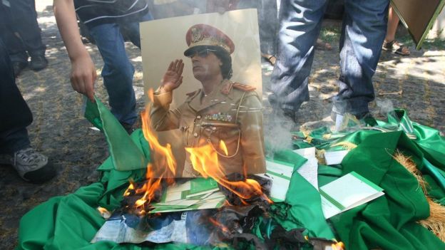 Британский парламент раскритиковал Кэмерона за свержение Каддафи