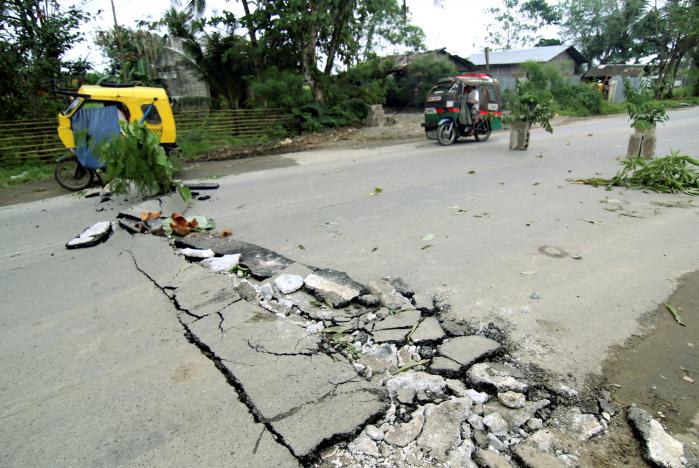 На юге Филиппин произошло сильнейшее землетрясение