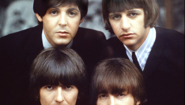 В нью-йоркском аукционе выставлен первый известный контракт группы Beatles