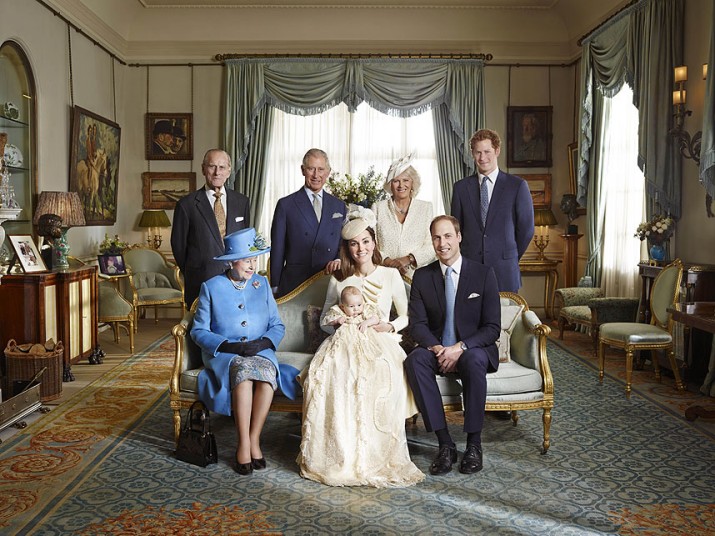 Королева Елизавета II стала самым долго правящим монархом в Британии