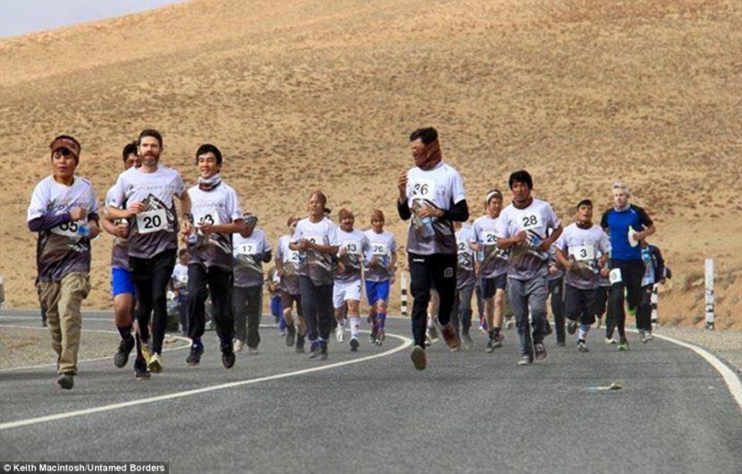 Международный марафон в Афганистане собрал массу участников