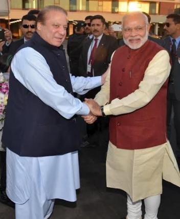 Премьер-министр Индии нанес визит в Пакистан