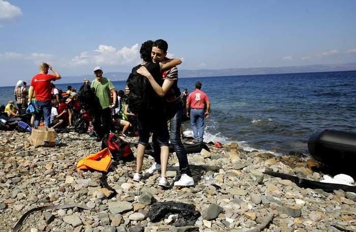 Комиссия ЕС предупреждает Грецию о необходимости пограничного контроля