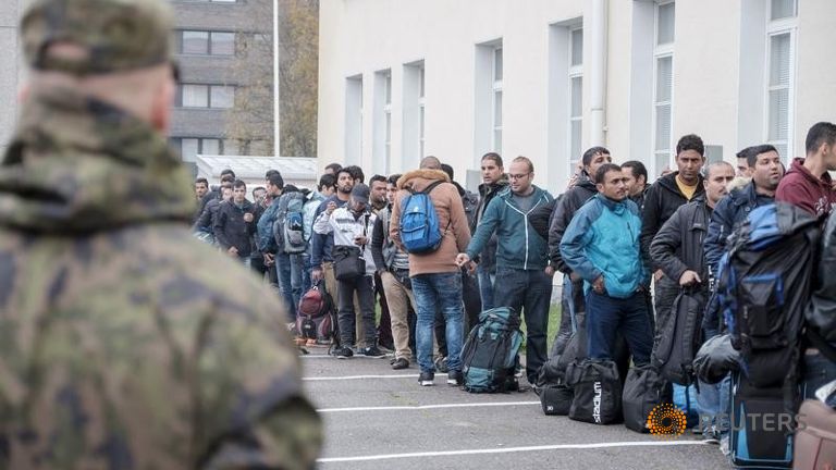 Финляндия откажется от 20 тысяч мигрантов на своей территории