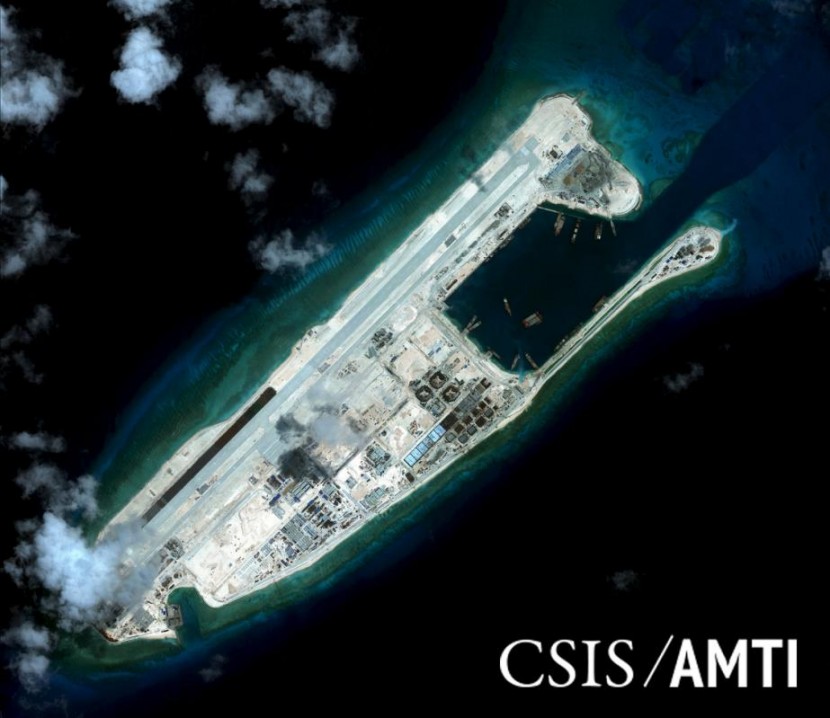 Китай повторно провел два тестовых полета над островами Спратли