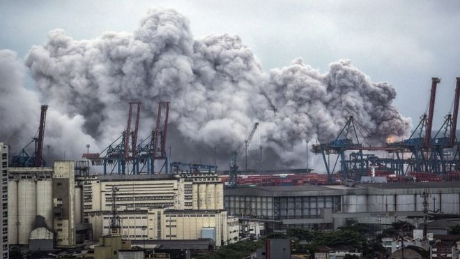 Бразилия: Взрыв стал причиной распространения токсичного газа в Сантосе