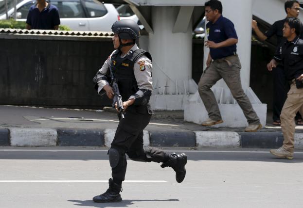 В Джакарте произошел теракт силами ИГ