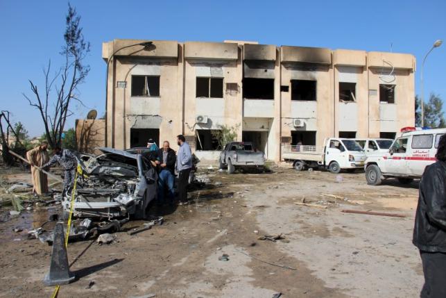 В Зилтене, Ливия, разорвалась бомба вблизи полицейского участка