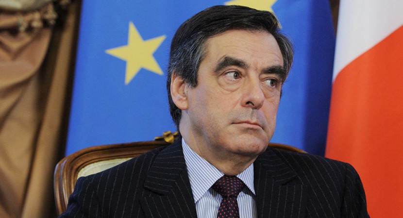 Премьер-министр Франции ратует за продолжение обысков