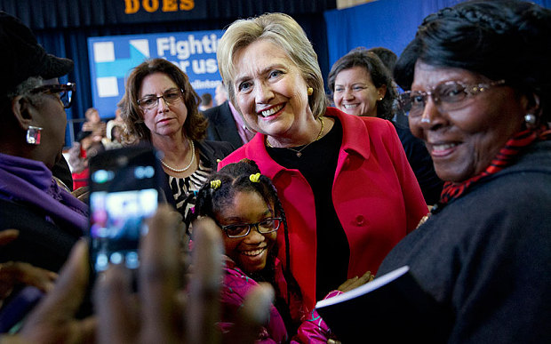 Клинтон: «Не знаю, готовы ли США к президенту-женщине?»