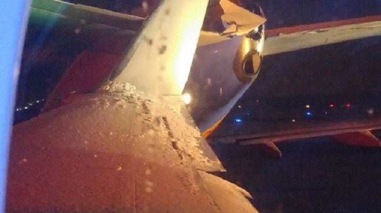 В Детройте один самолет снес хвост другому