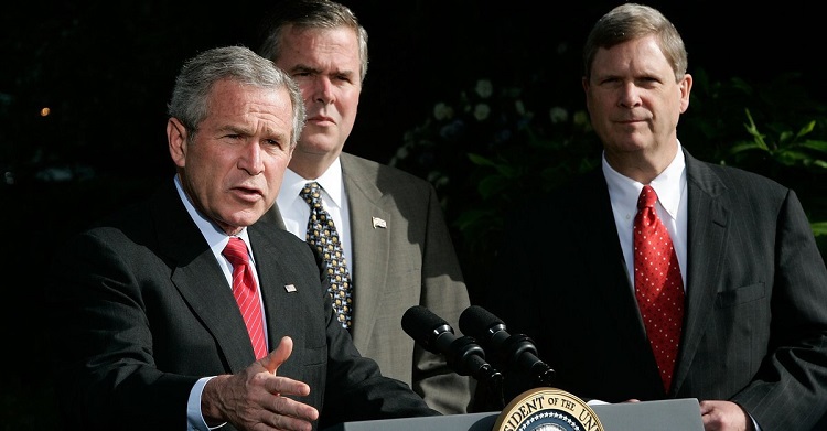 Джордж Буш присоединяется к президентской кампании брата