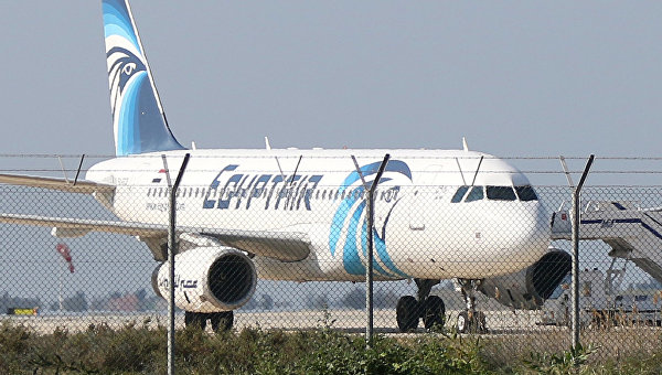 Угонщик египетского самолета арестован на Кипре