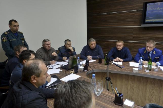 Emergency operations centre holds meeting at airport in Rostov-On-Don
