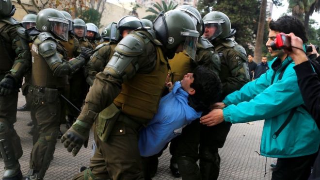 В Чили нарастают протесты