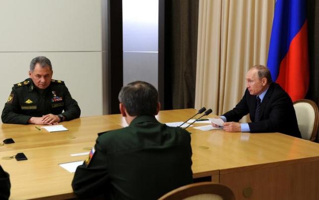 Russian President Putin and Defence Minister Shoigu attend meeting in Sochi