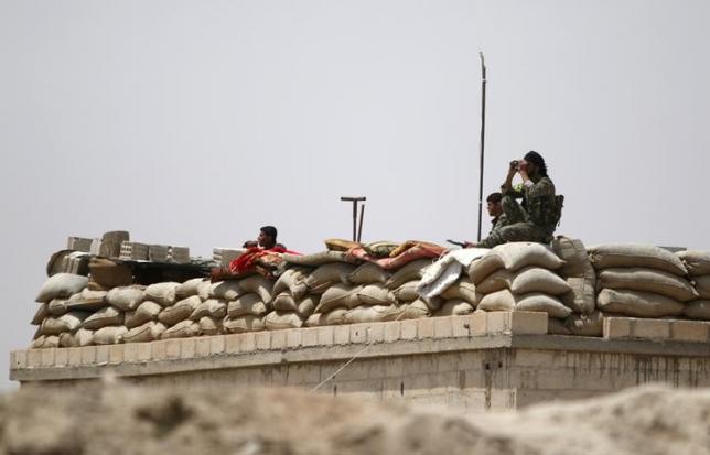 Сирийские войска усиливают атаку на позиции ИГ