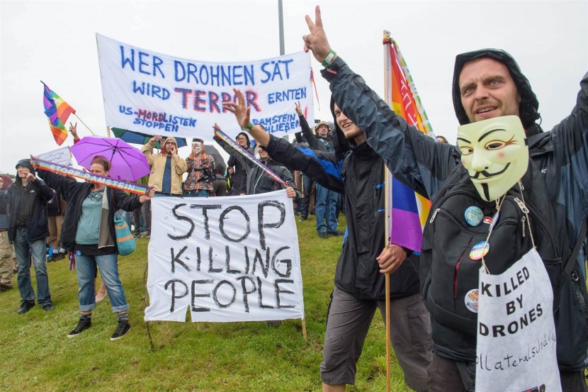В Германии проходит протест против американских военных дронов
