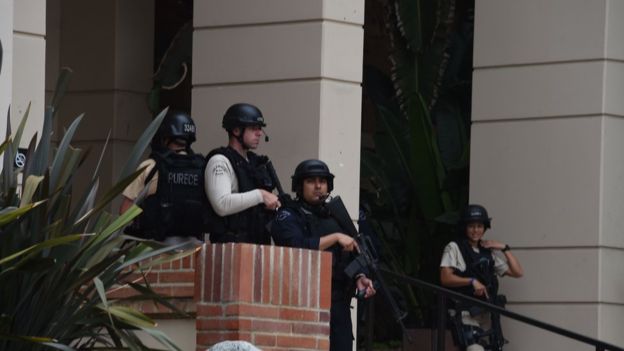 Полиция расследует стрельбу в Калифорнийском Унмверситете