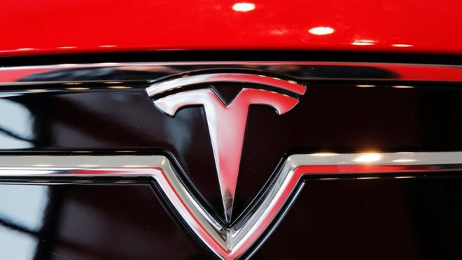 Водитель Tesla погиб из-за автопилота