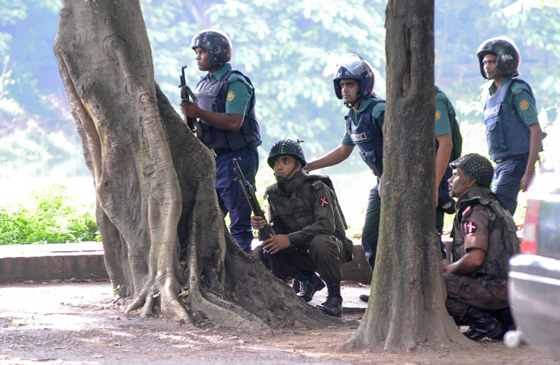 Полиция Бангладеша арестовала четырех женщин-боевиков