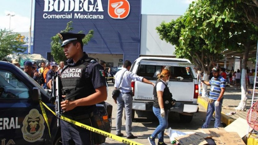В Мексике неизвестные расстреляли посетителей популярного рынка