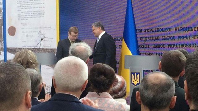 Порошенко удостоил звания «Герой Украины» Владимира Жемчугова