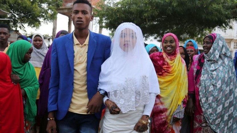 В сомалийском городе запретили пышные свадьбы