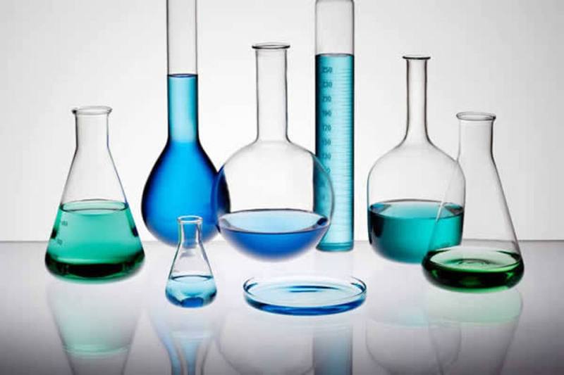 Химические реактивы и лабораторная посуда